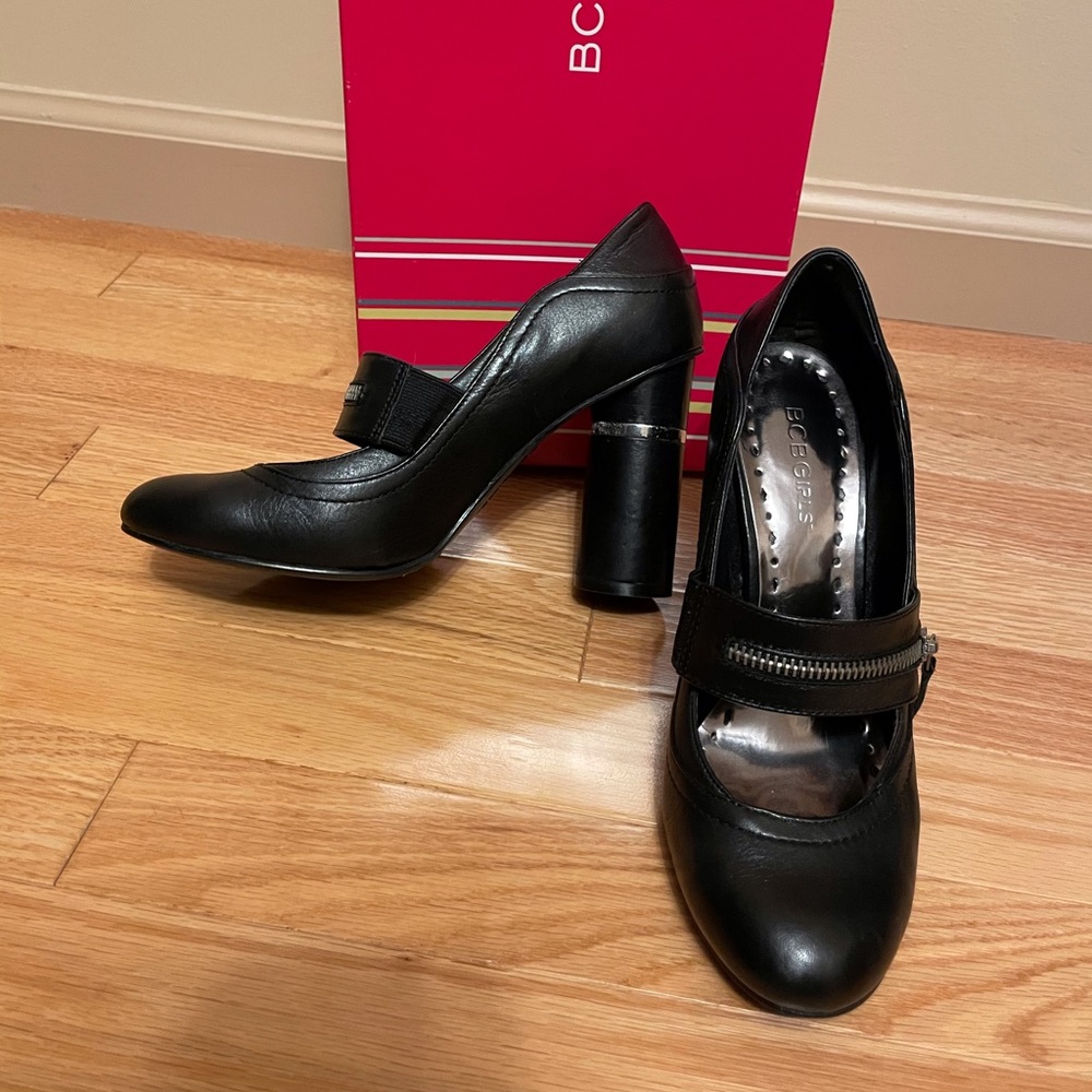 BCBGirls Leather Lotun Heals 7.5M - Picture 3 of 6
